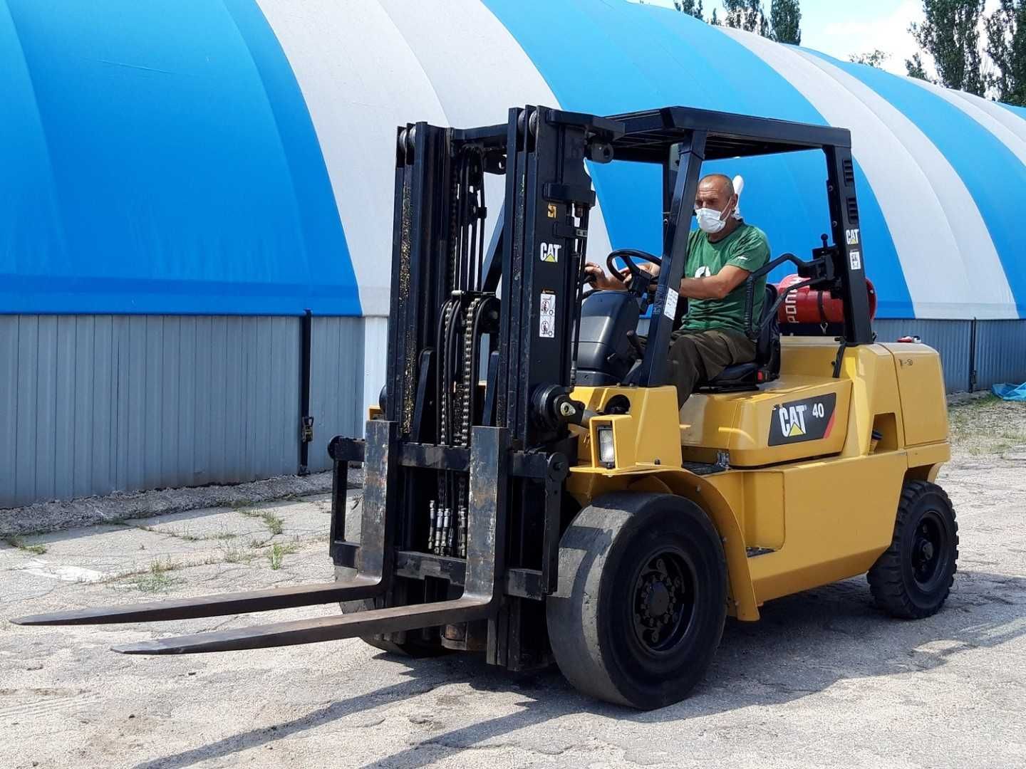 Аренда вилочного погрузчика б/у CAT GP40KL2 газовый Caterpillar