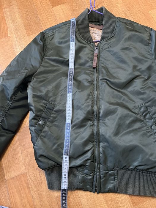 Бомбер alpha industries MA1