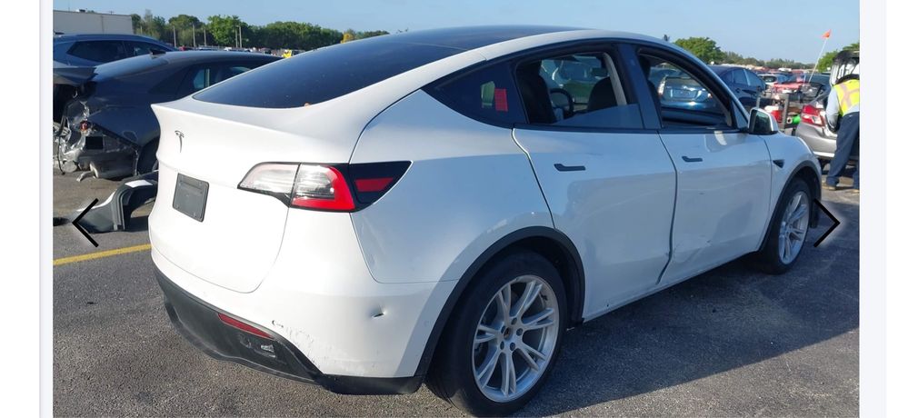 Tesla Y Розборка