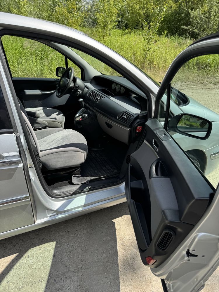 Peugot 807 7 Osobowy Automat Benzyna mocno do inwestowany