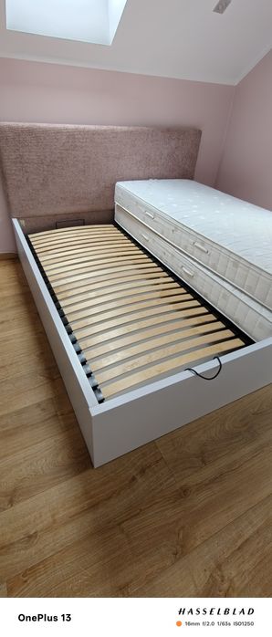 Łóżko tapicerowane 190x209x40 kompletne