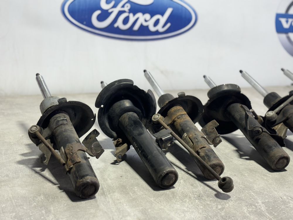 Стойки Ford Focus 2 Стойка Амартизатор Форд Фокус 2 Розборка