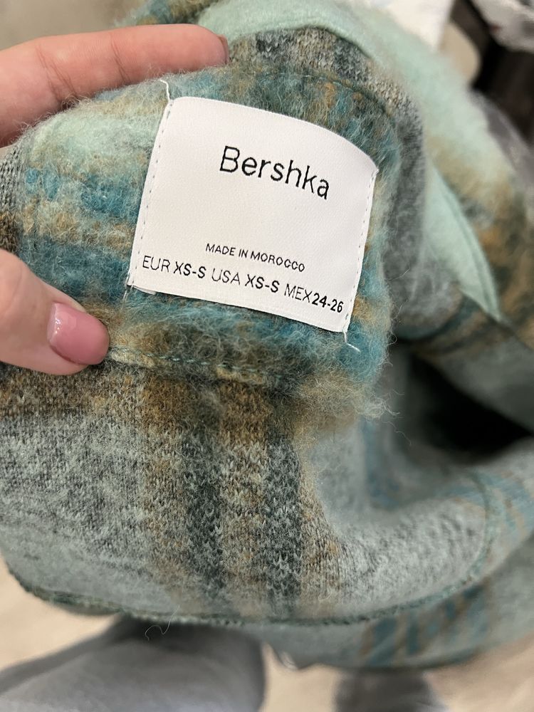 Теплая рубашка в клетку Bershka xs-s