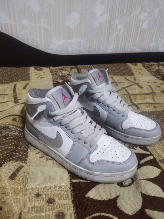 Кросівки найк Джордан 38 розмір