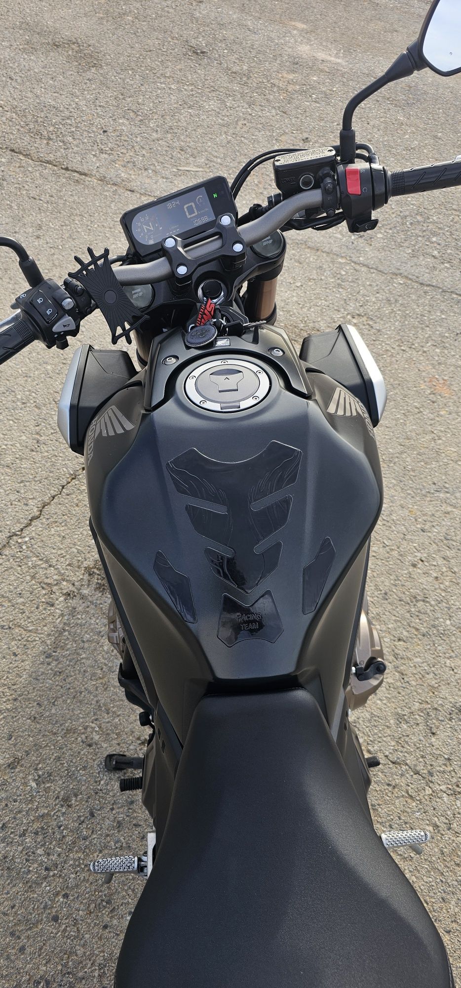 Honda cb650r 2021