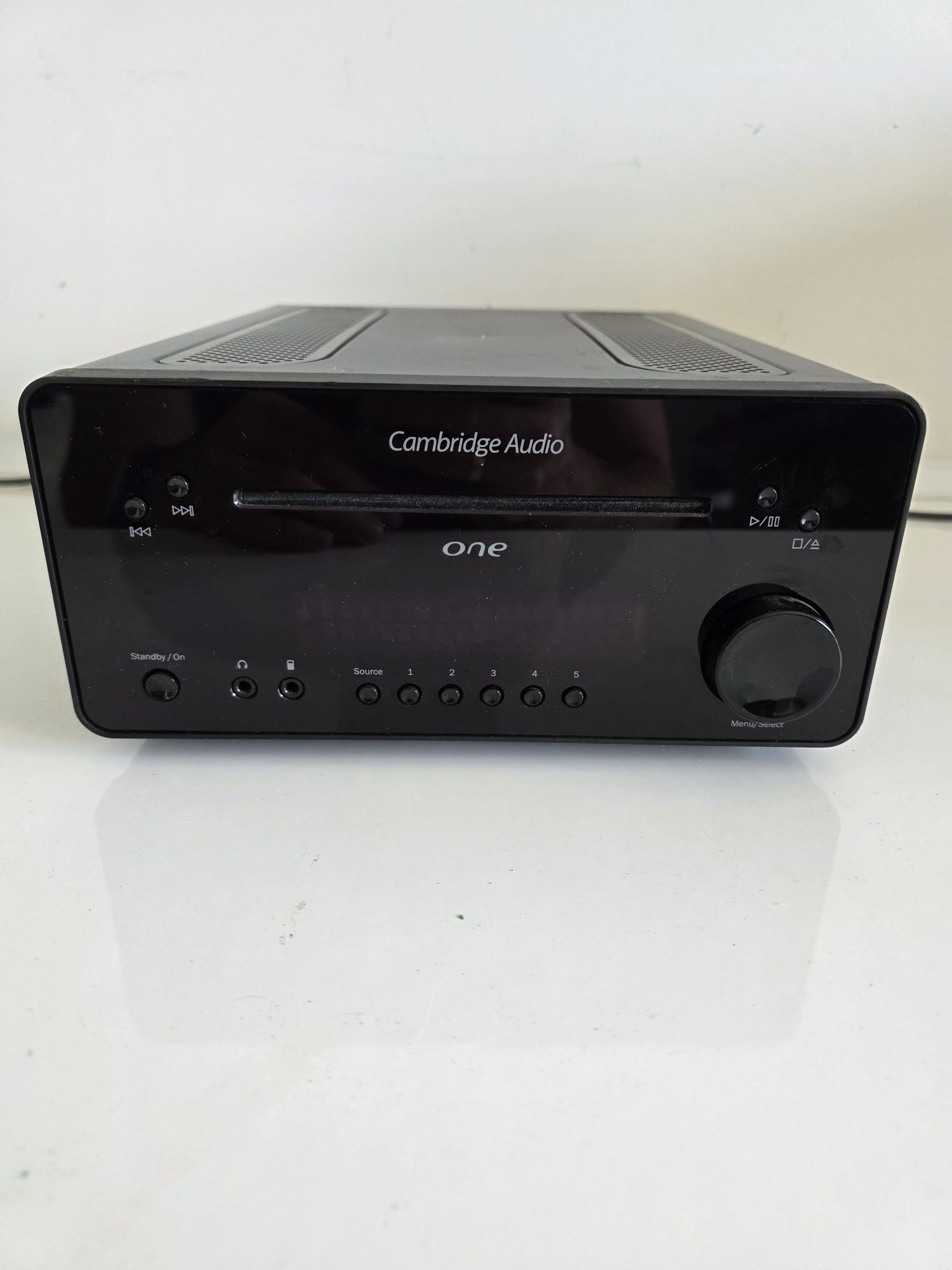 Amplituner Cambridge One