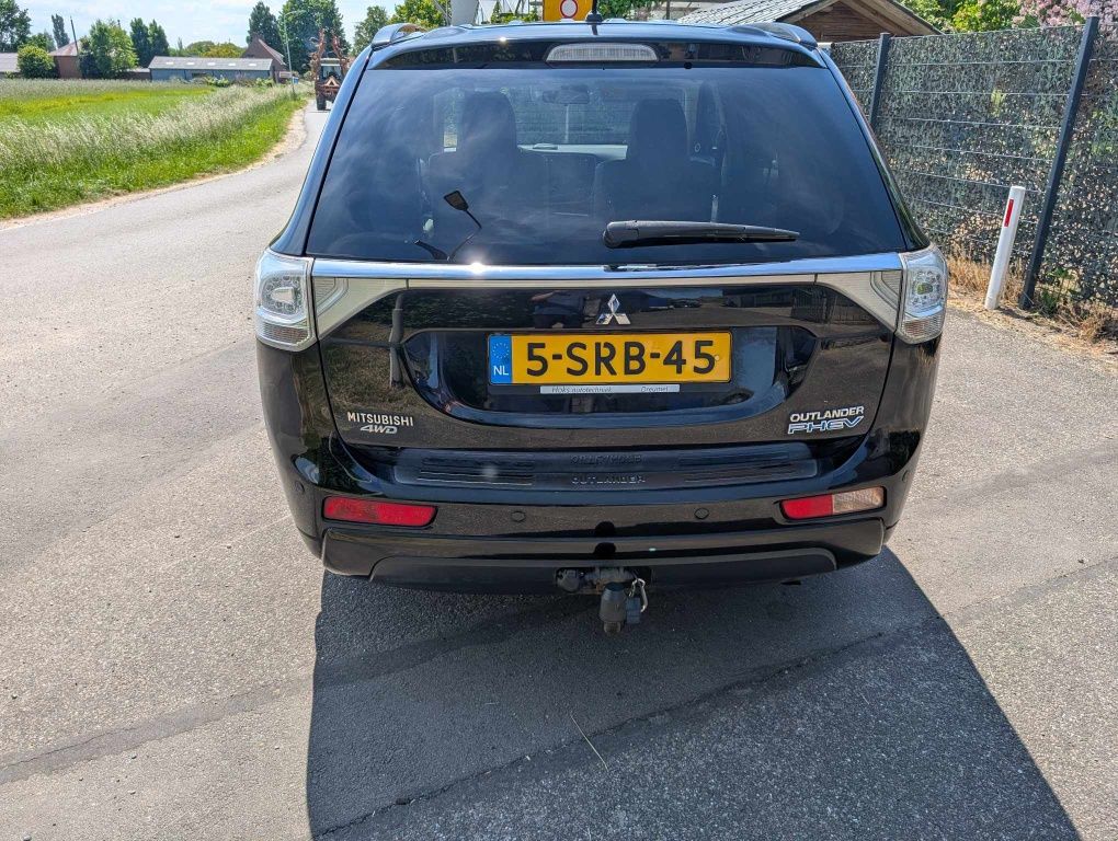 Mitsubishi Outlander 2.0 PHEV 4WD FULL OPCJA!