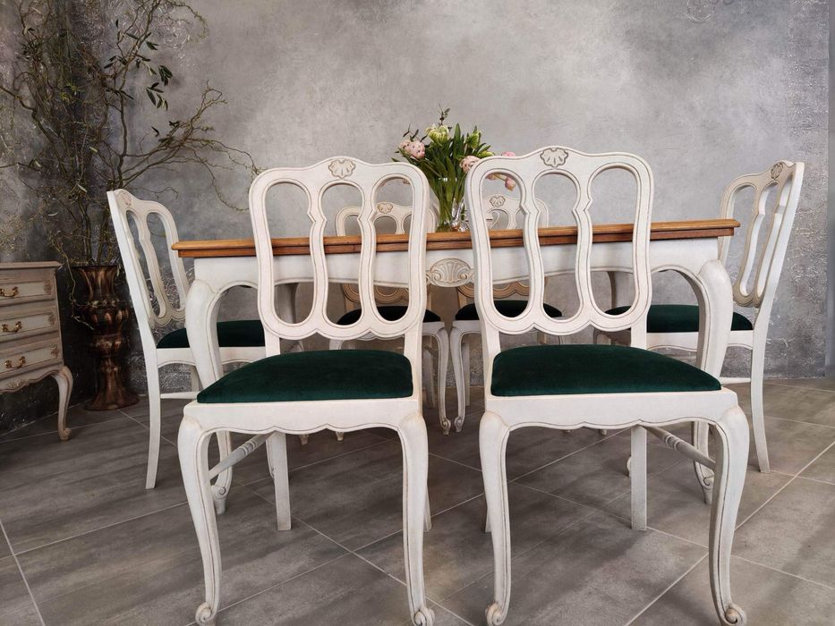 Krzesła po  renowacji. Siedzenia do obicia brak materiału wid. na zdje