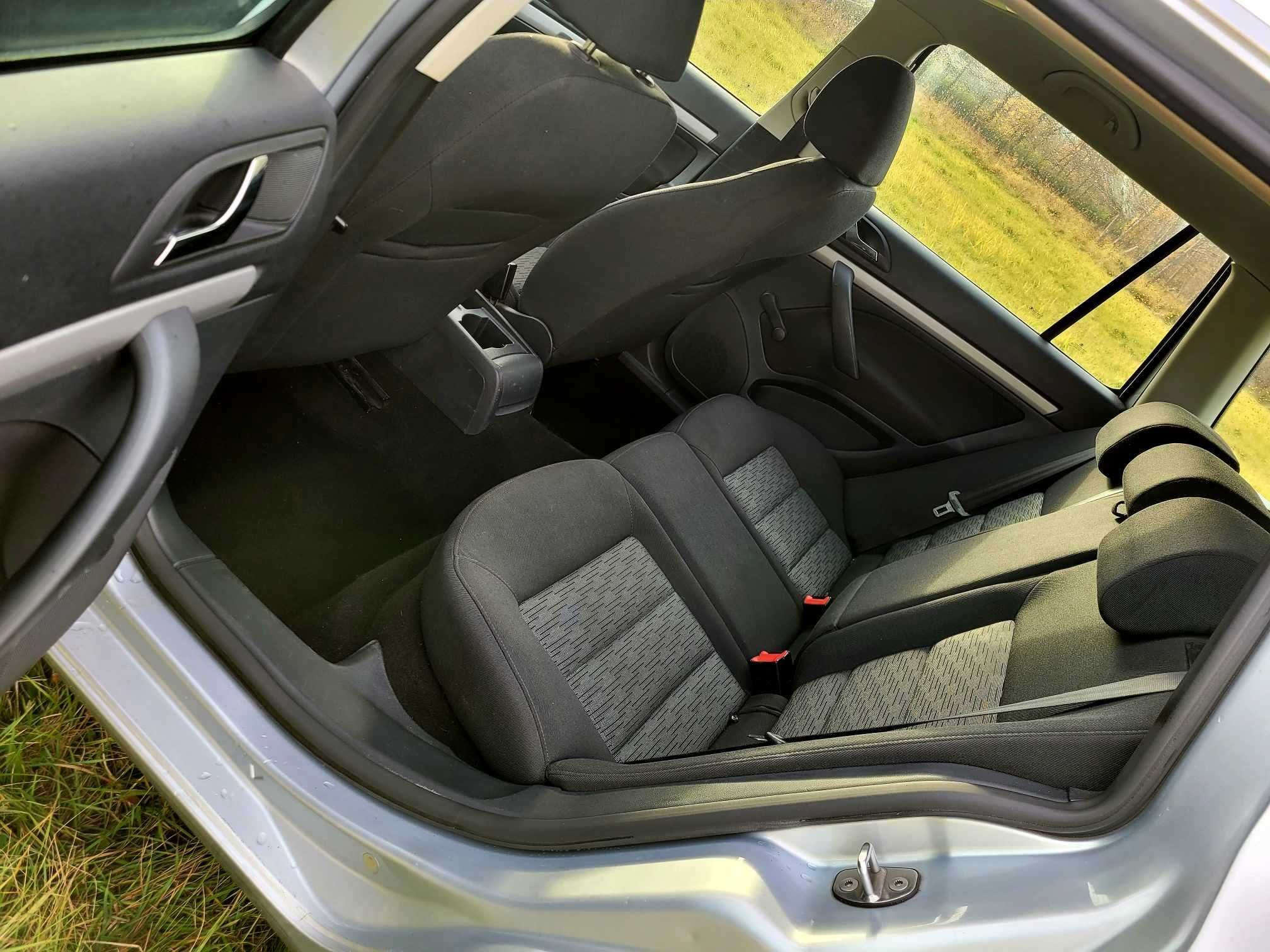 Skoda Octavia 1.8 4x4 rok 2012
