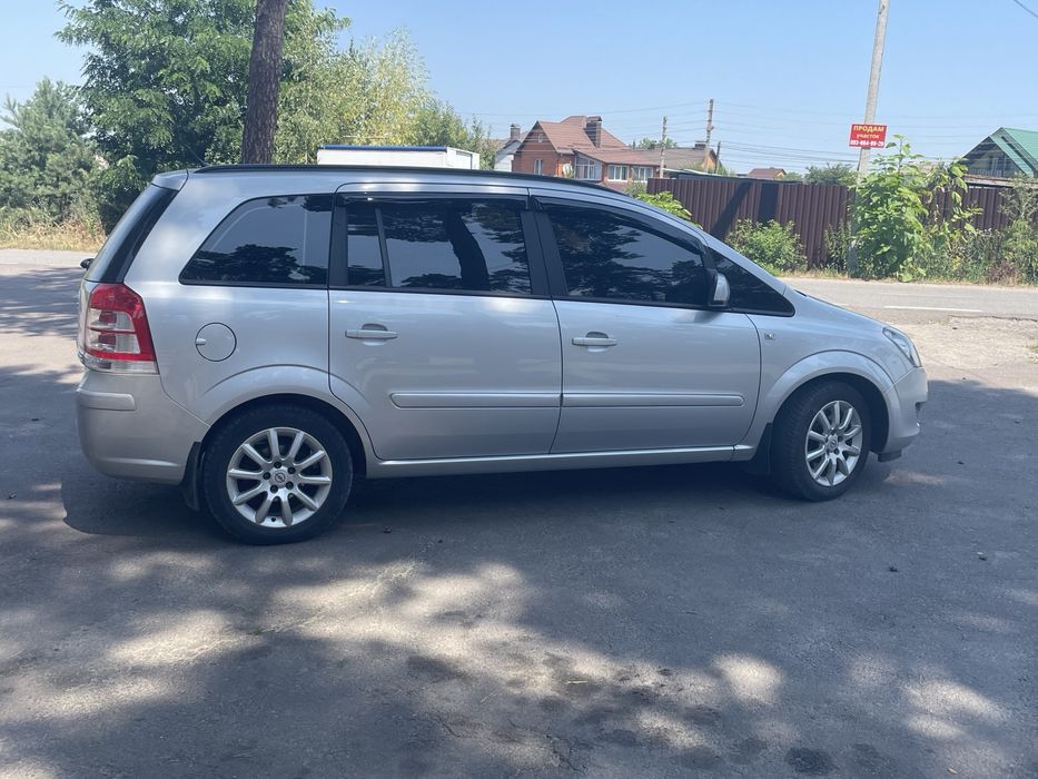 Опель Зефіра Б 2013 рік