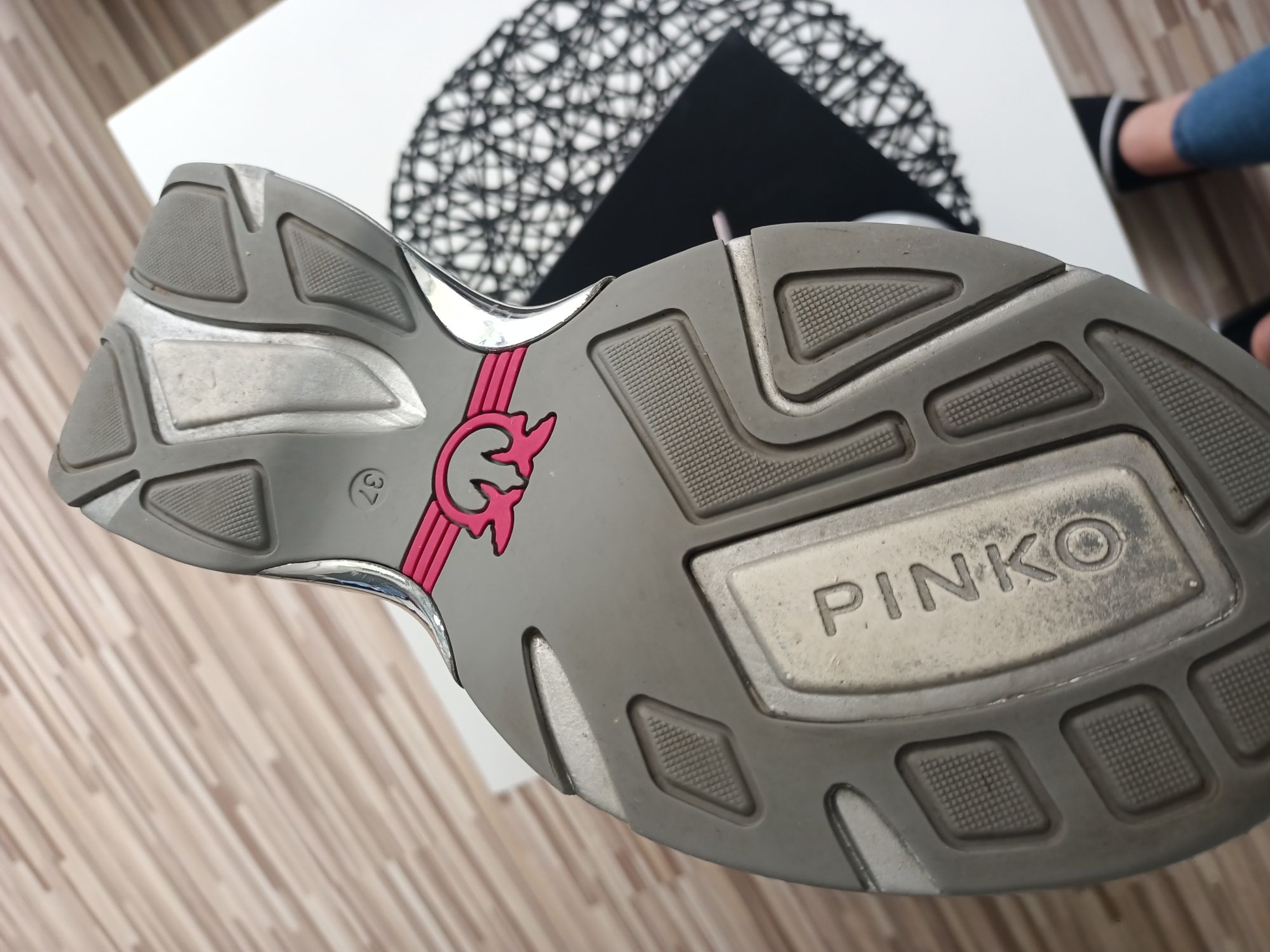 Pinko rubino silver 38 sneakersy