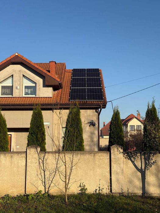 Монтаж сонячних панелей