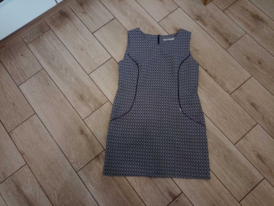 Quiosque sukienka, wzory , kieszenie stan jak nowa, XL