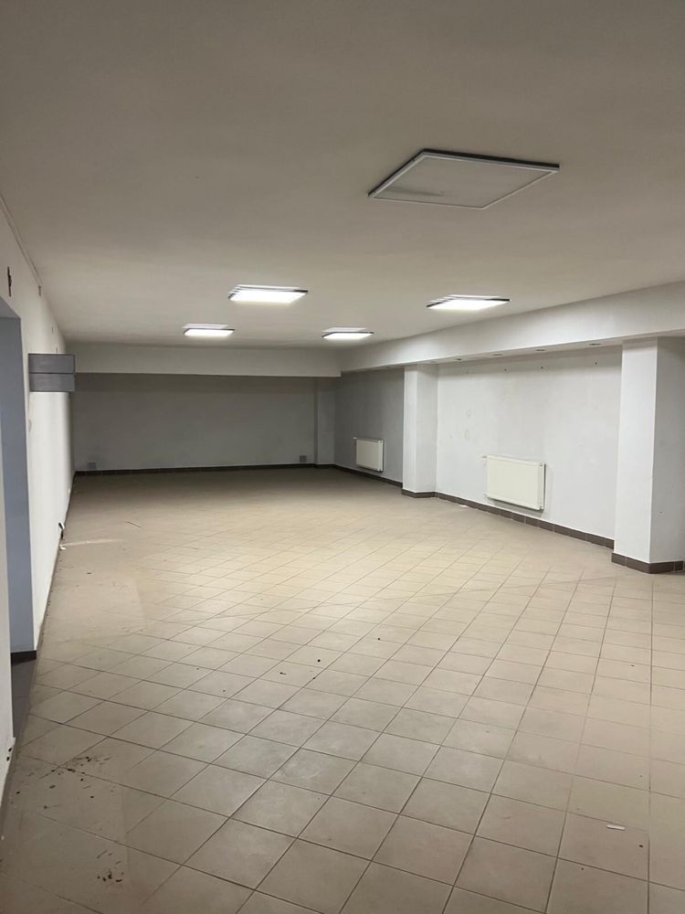 Lokal 150 m2 centrum chorzele budynek dawnego Gs