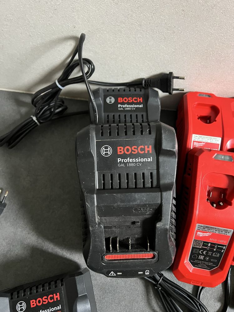 Зарядки, зарядні пристрої Bosch Мілвауке Макіта