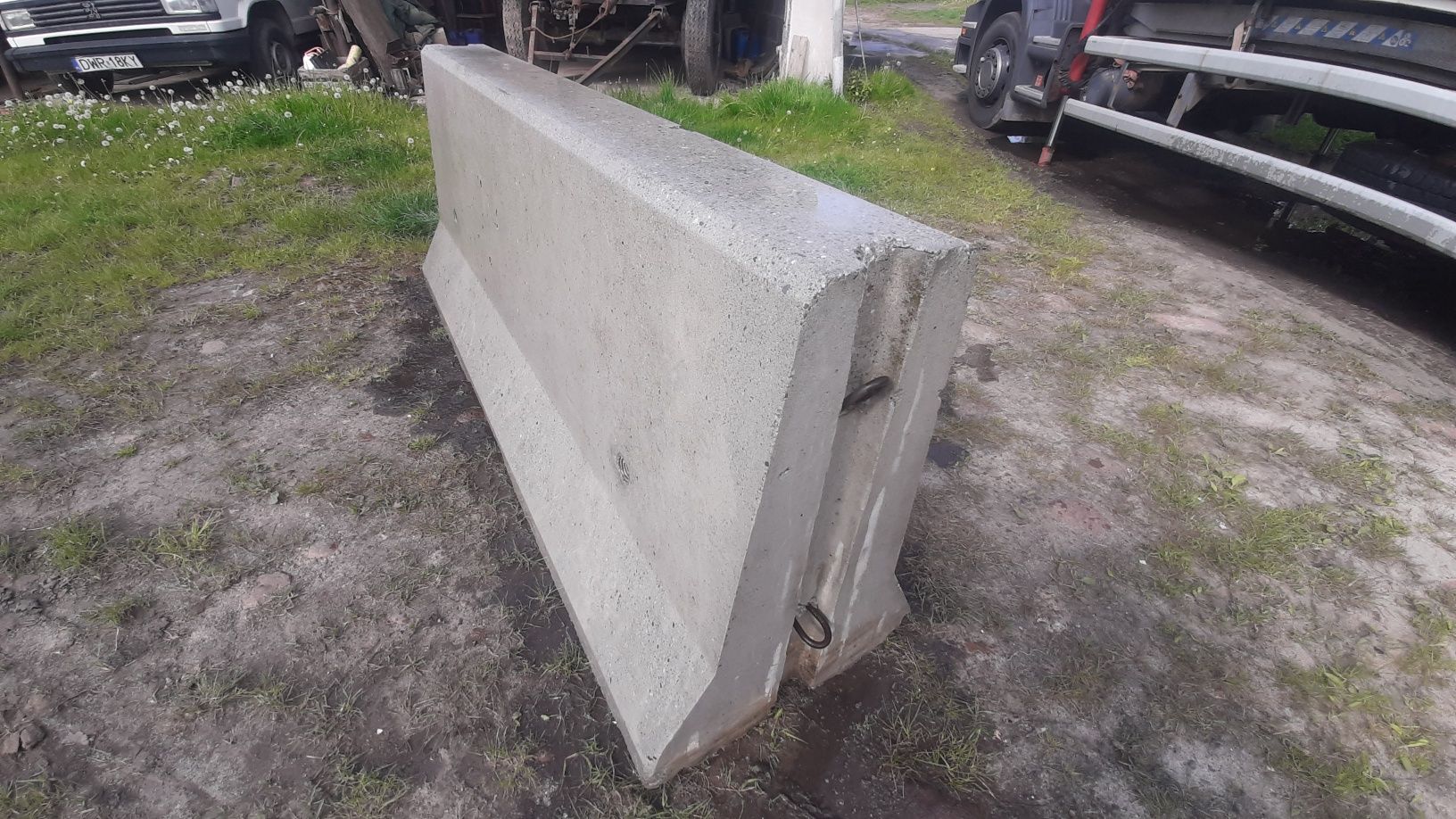 Bariery zapory opory betonowe drogowe 2000x800x550