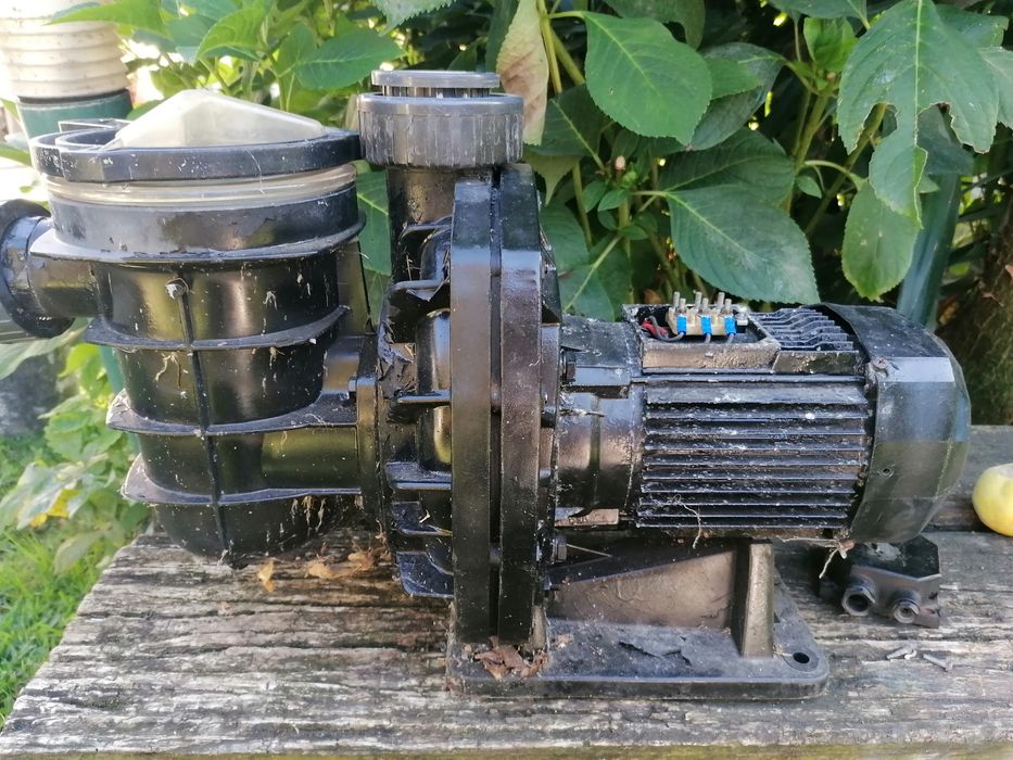 Bomba filtro para piscina trifásico