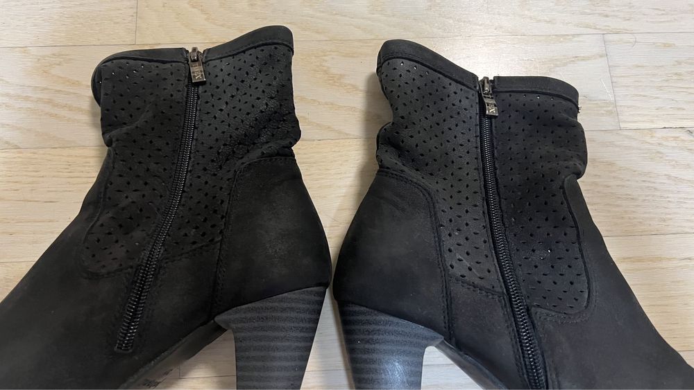 Czarne eleganckie botki