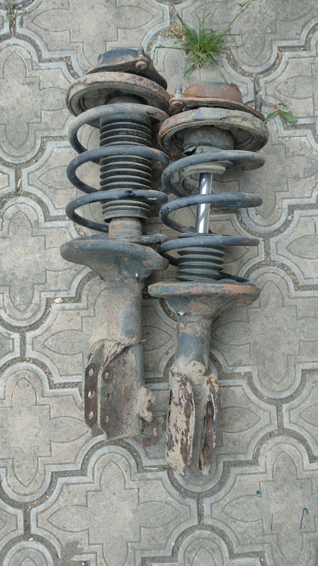 накладка на ляду Mazda 323 f ba