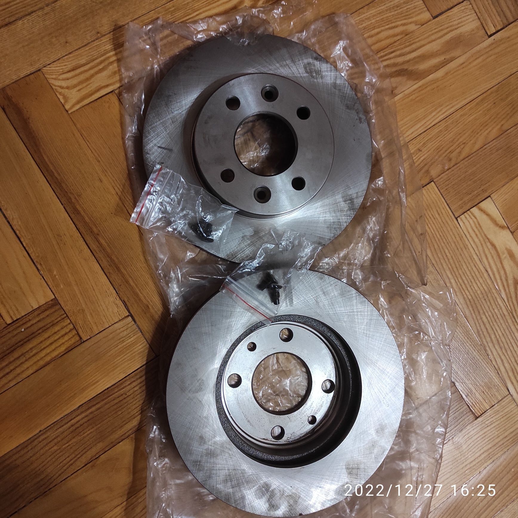 Тормозные диски передние - FERODO
E4 90 R-02 C474/2780
Ф 238x20.1mm

N