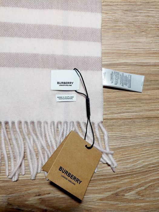Szalik 100% kaszmir Burberry jasny róż nowy