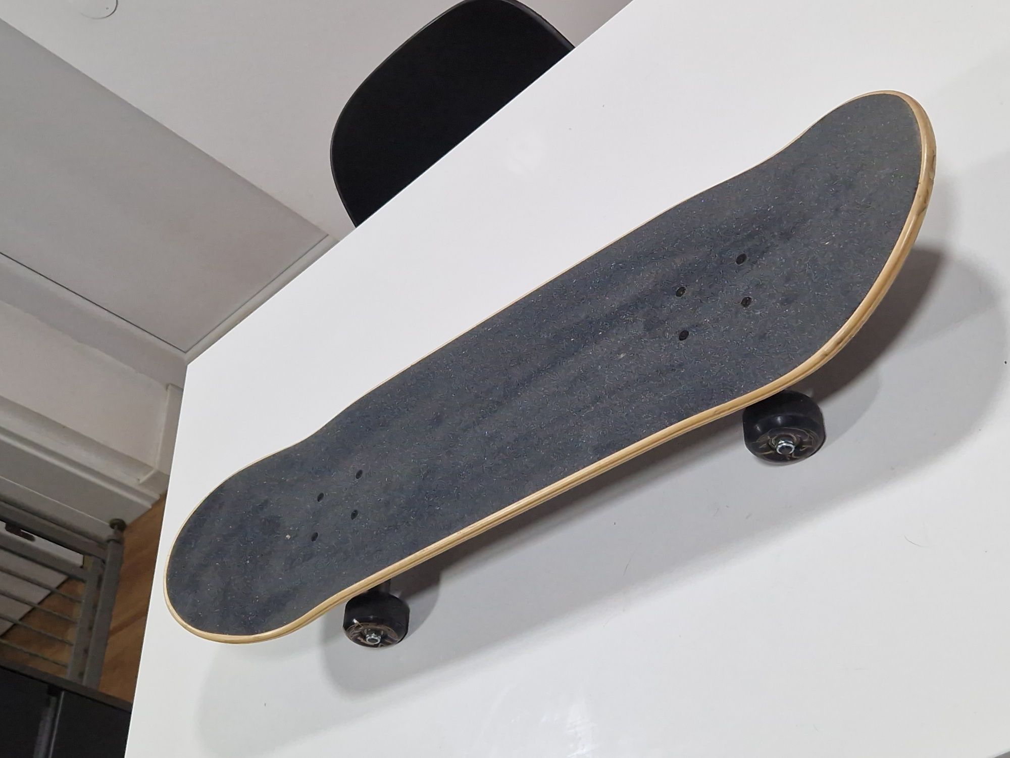 Skateboard Creature 8.25"