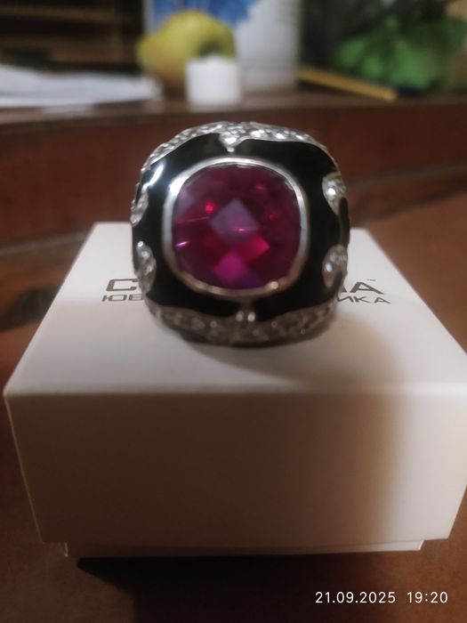 Шикарный перстень с рубином и фионитами,жемч.кольцо
