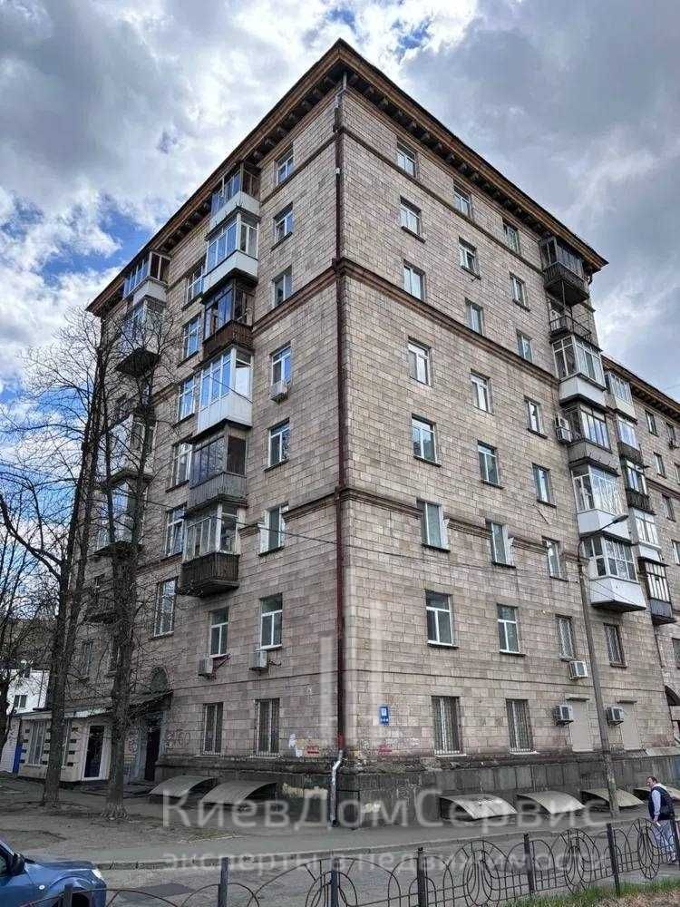 Продаж 2К сталінка Берестейський пр 60 м. Шулявська Берестейська