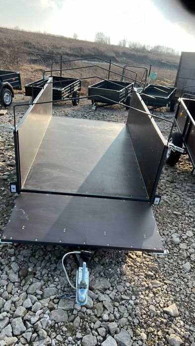 Прицеп до легкового авто : 2,15 х 1,26 м борт 60см , фанера