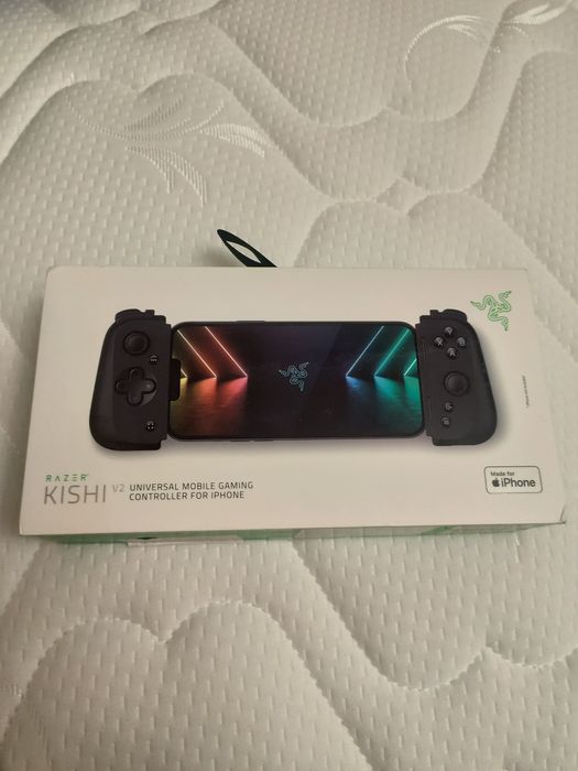 Універсальна мобільна ігрова консоль Razer Kishi V2 for iPhone