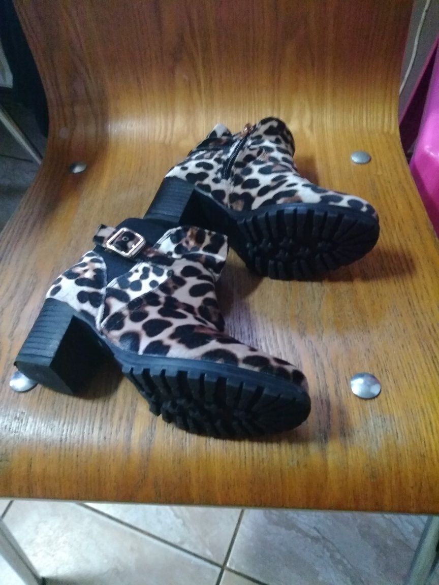 Buty dziewczęce botki River Island nowe