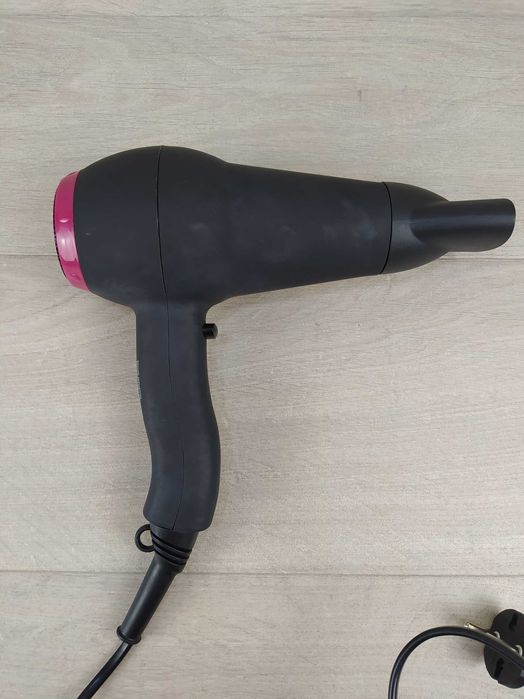 Revlon RVDR5823 Fast & Light Suszarka do włosów USZKODZONA