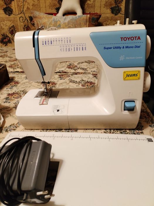 Швейная машина Тойота Джинс