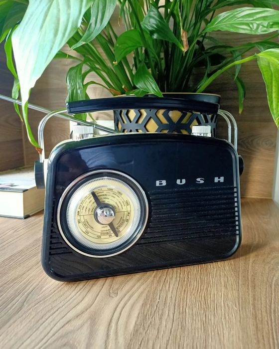 Przenośne radio BUSH sprawne rekwizyt vintage retro dekoracja