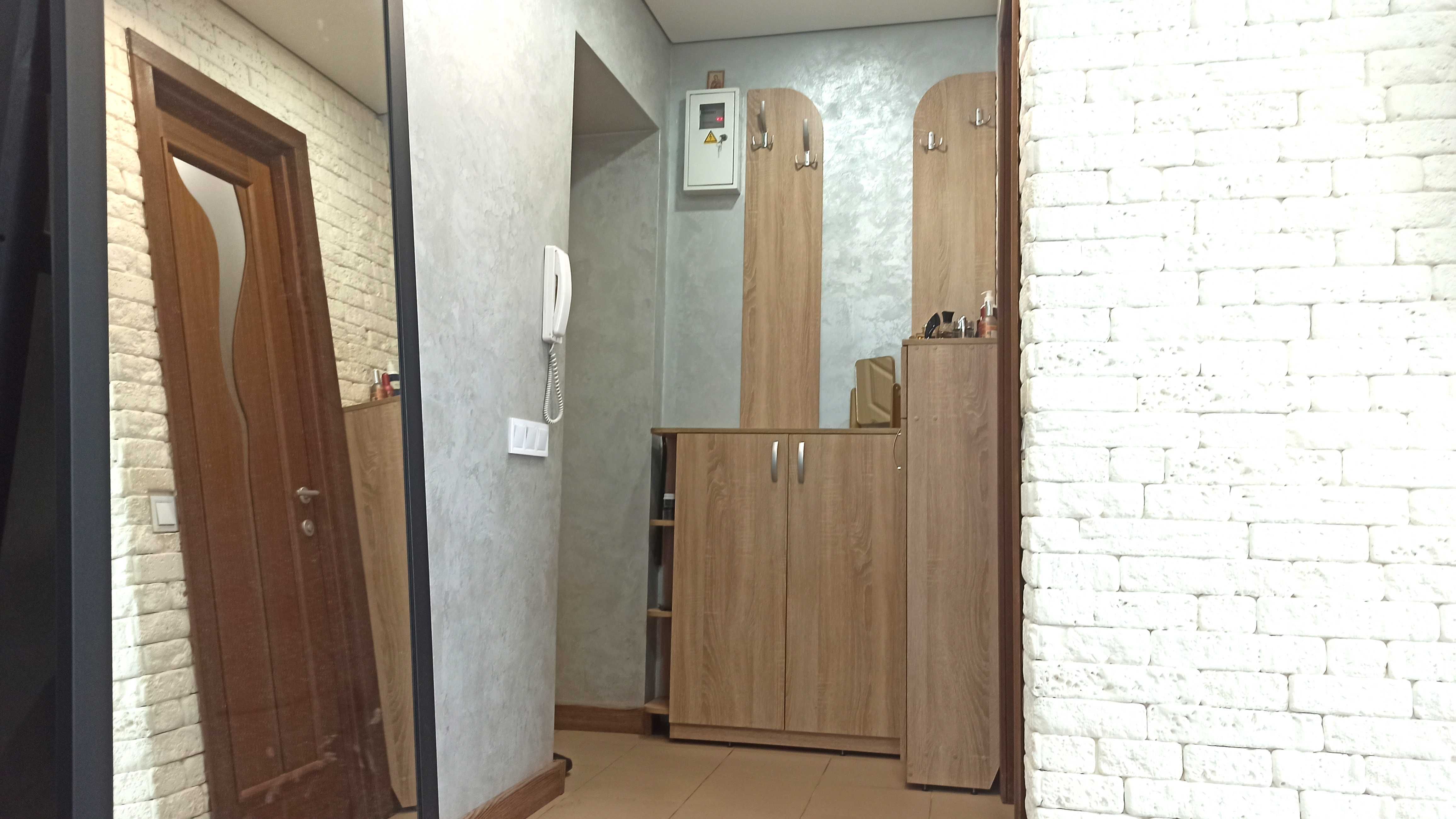 Продаж 1-кімнатна квартира у центрі міста (Victory Plaza)