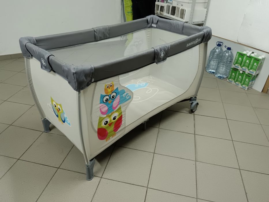 Cama de viagem babies r'us - 2 níveis