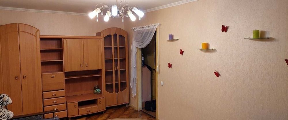 Оренда однокімнатної квартири у Дніпровському р-ні (Зестафонська 4а)