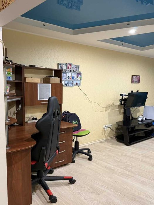 2к.квартира, новобудова, 63м2, окремі кімнати, цегла, з ремонтом