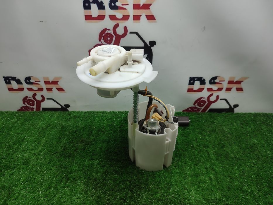 Насос паливний jeep Cherokee kl 19 разборка джип черокі кл 19