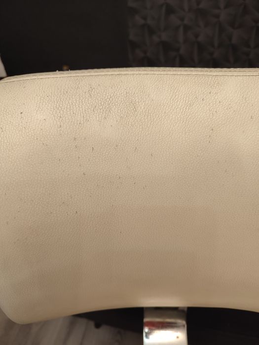 Sprzedam hokery śmietankowe