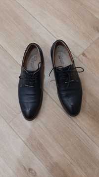Чоловічі туфлі класичні 42 розмір