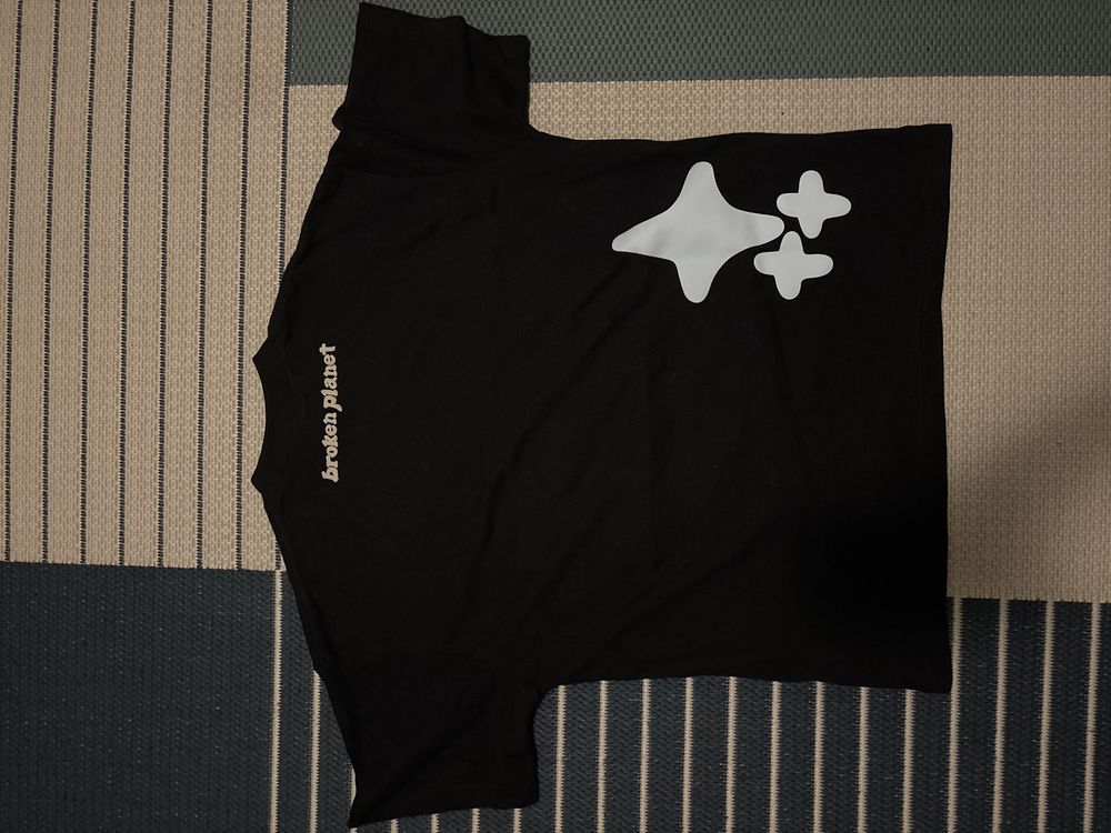 Camisola broken planet