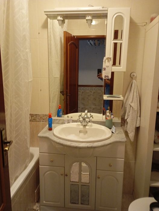 Conjunto móvel lavatório espelho e torneira