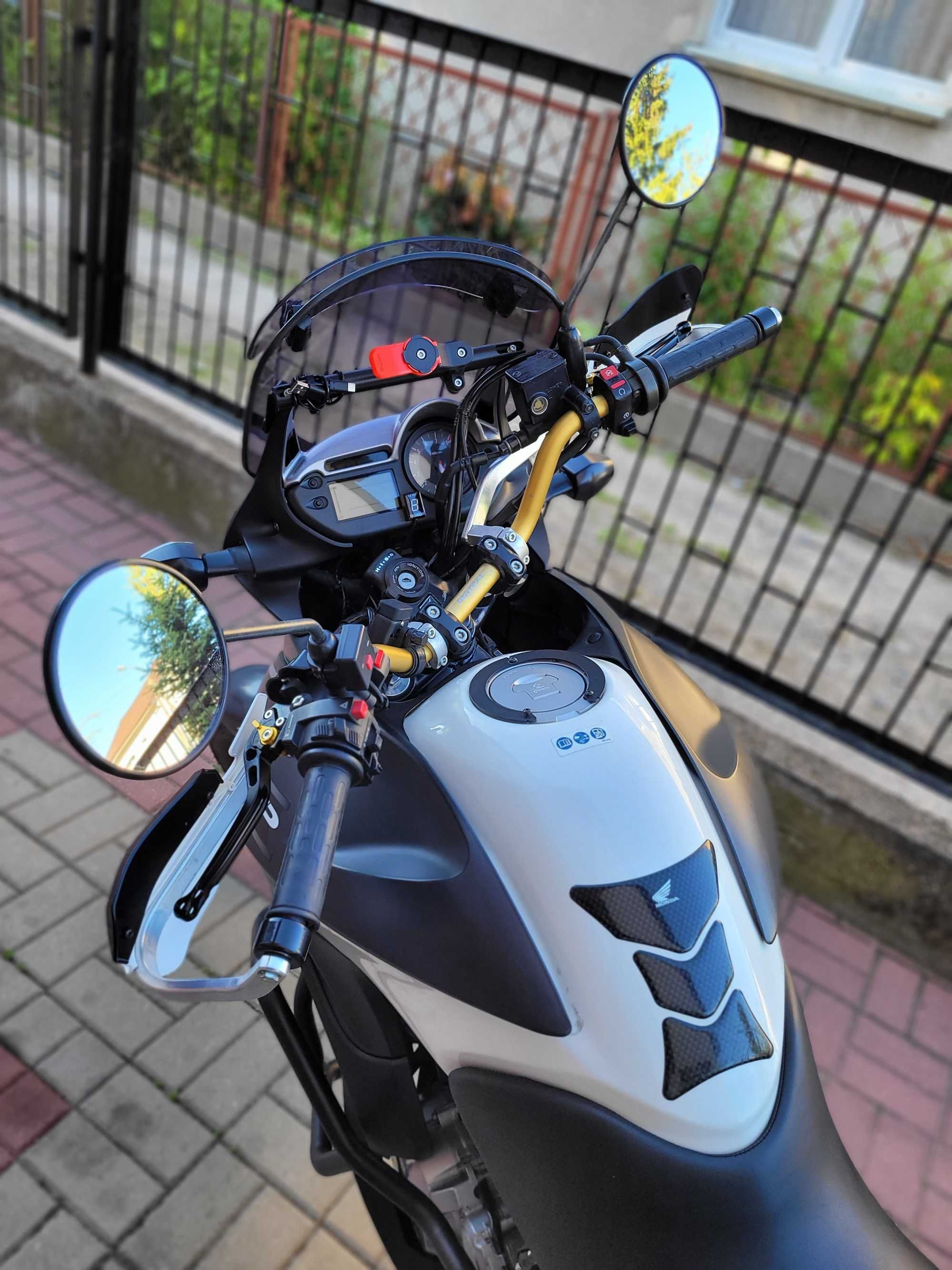 Honda Transalp xl700