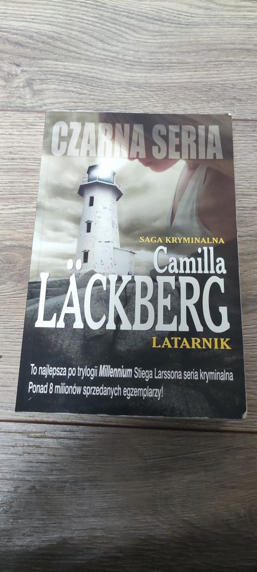 Latarnik - Camila Lackberg