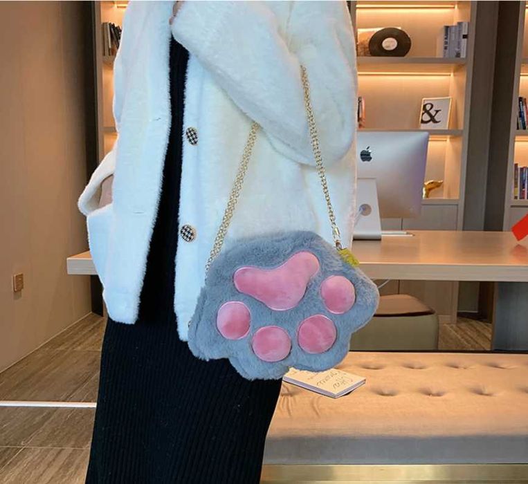 Torebka przytulanka Pluszowa KOCIA ŁAPKA Szara zapinana DPaw 26cm