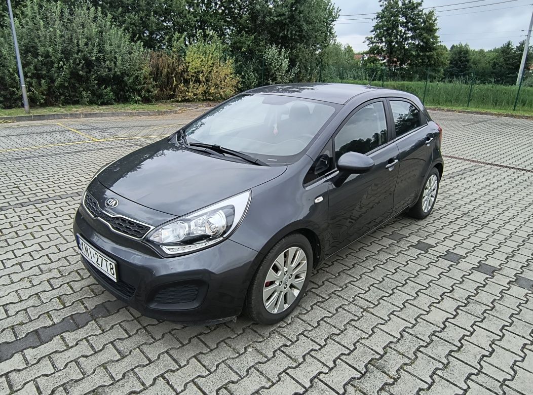 Samochód osobowy Kia Rio 1.2 2024 Rok Zadbane