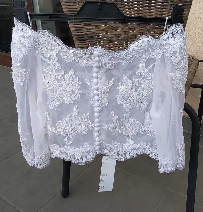 Nowe, koronkowe bolerko Annais Bridal