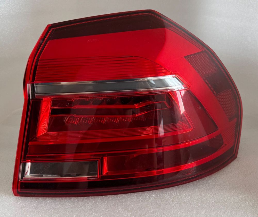 Фонарь ліхтар стопи задня фара задні passat b7 b8 USA США Америка NMS