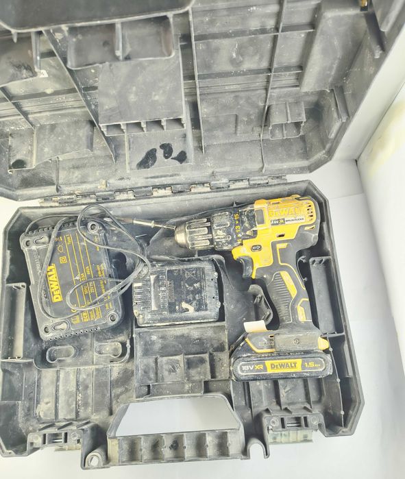 Wkrętarka Dewalt DCD777 2x aku ład walizka